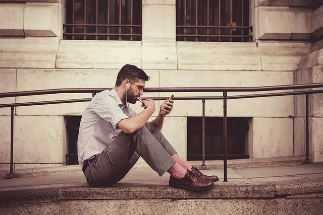 10 Consigli per Scegliere il Giusto Smartphone Sostenibile