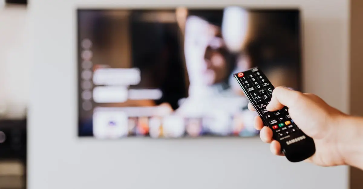 Come Scegliere una Smart TV: Guida Completa all'Acquisto