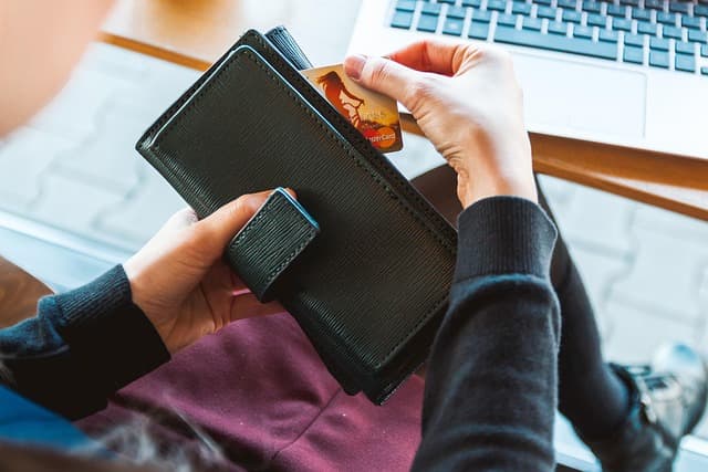 10 Consigli per Acquistare Elettronica Online in Sicurezza